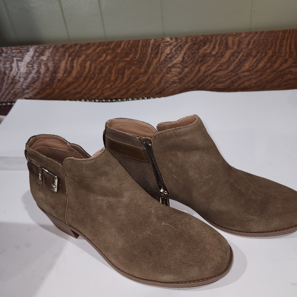 Nib, Vionic Style Is Joy Millie Sz. 9 Wide - image 2